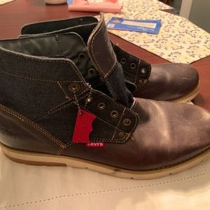 Levi size 11 men’s boots